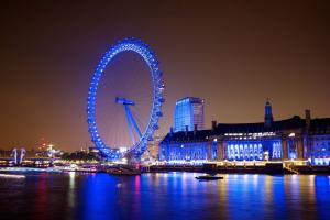 London Eye at night