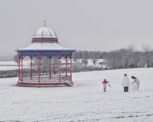 Magdalen Green Bandstand (Dec. 16, 2022)
